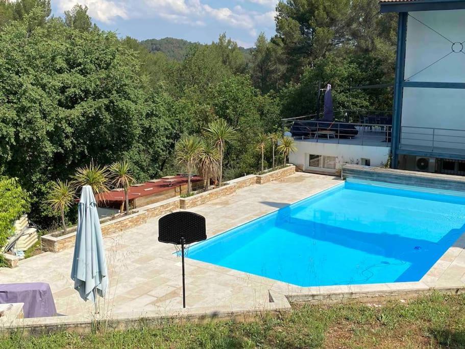 Appartement 2-4 Pers. Piscine, Entre Aix Et Cassis La Destrousse Екстер'єр фото